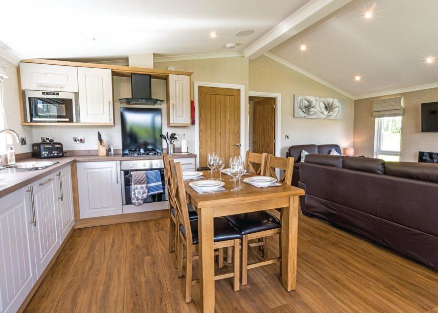 Lakeside 2 Pet Friendly