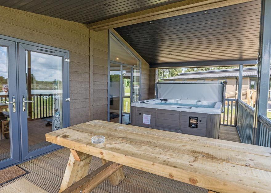 Lakeview 2 Pet Friendly