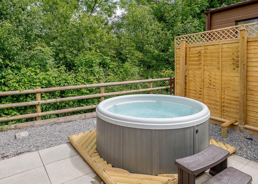 Woodland Retreat (pet)