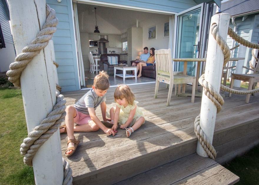 Superior Beach House 2