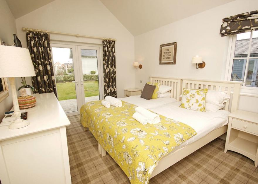 Premium Beach House 2