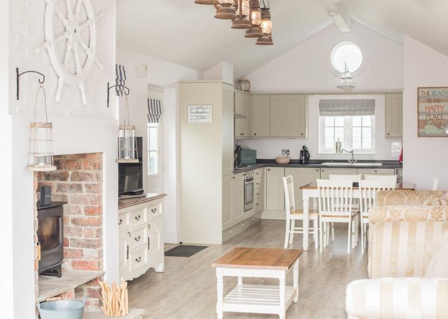 Premium Beach House 3