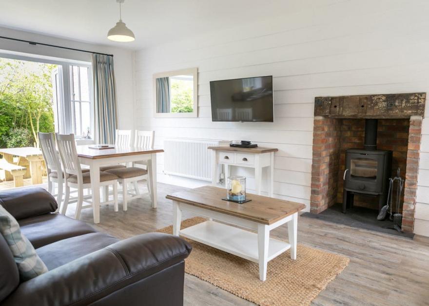 Superior Cottage 2 Pet