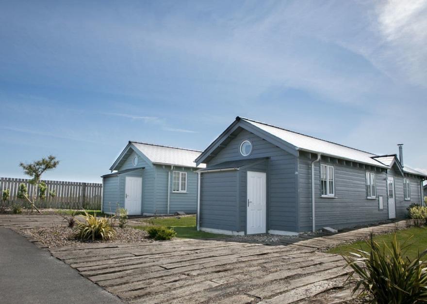 Superior Beach House 2 Pet