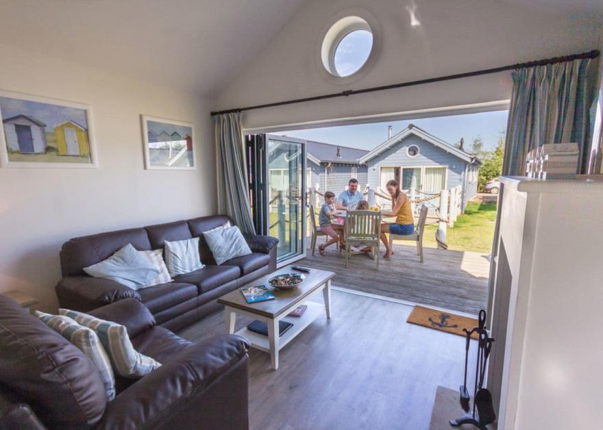 Superior Beach House 2 Pet