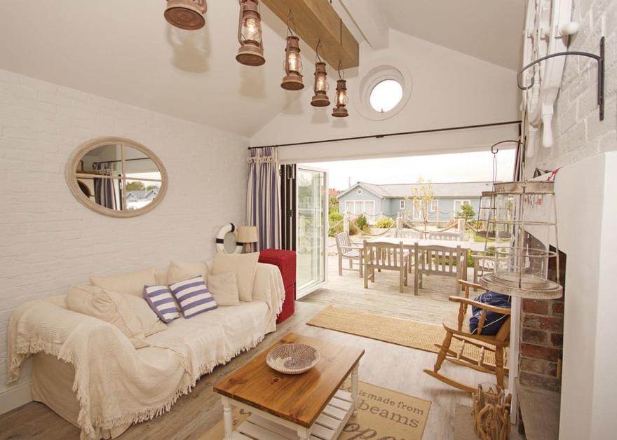 Premium Beach House 3 Pet