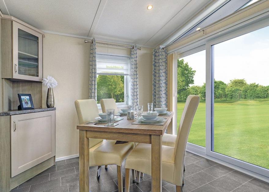 Lakeside Absolute Pet