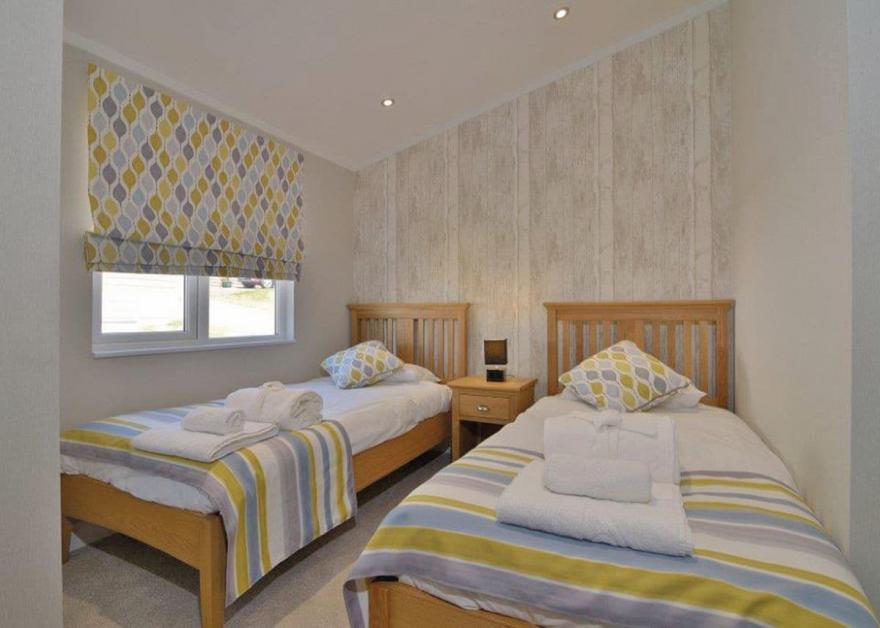 Lakeside Lodge 7 Spa