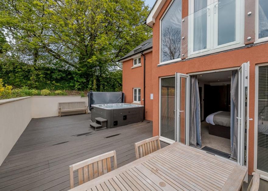 Courtyard Lodge 4 Spa