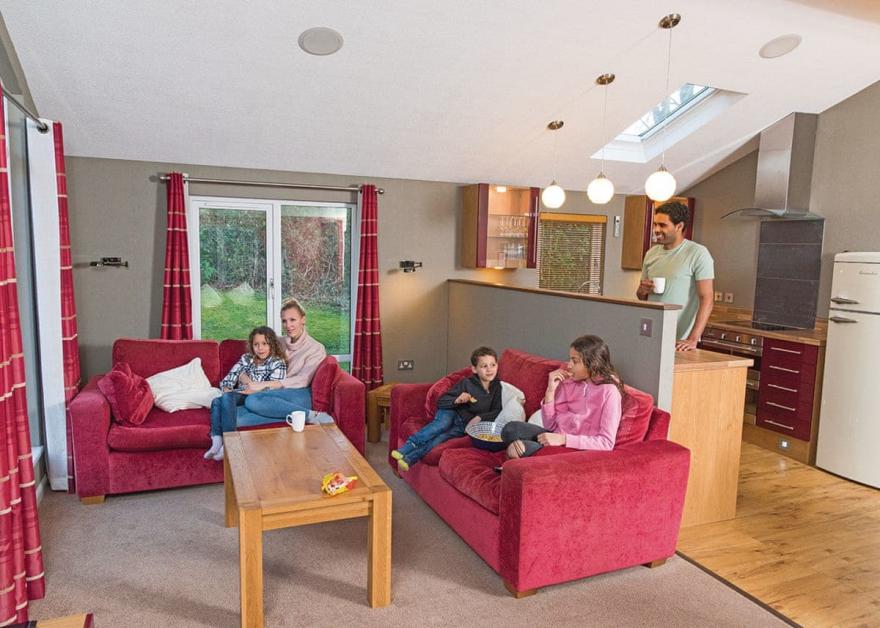 Becton Lodge 3 Plus (Pet)