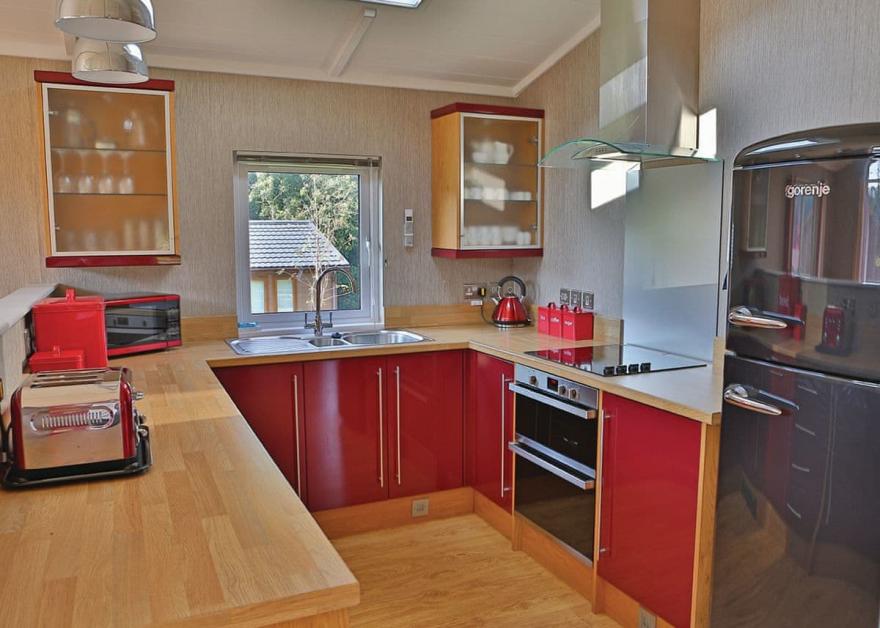 Becton Lodge 3 Plus (Pet)