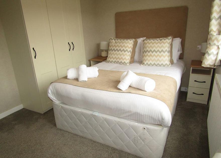 Chalet Six VIP Platinum