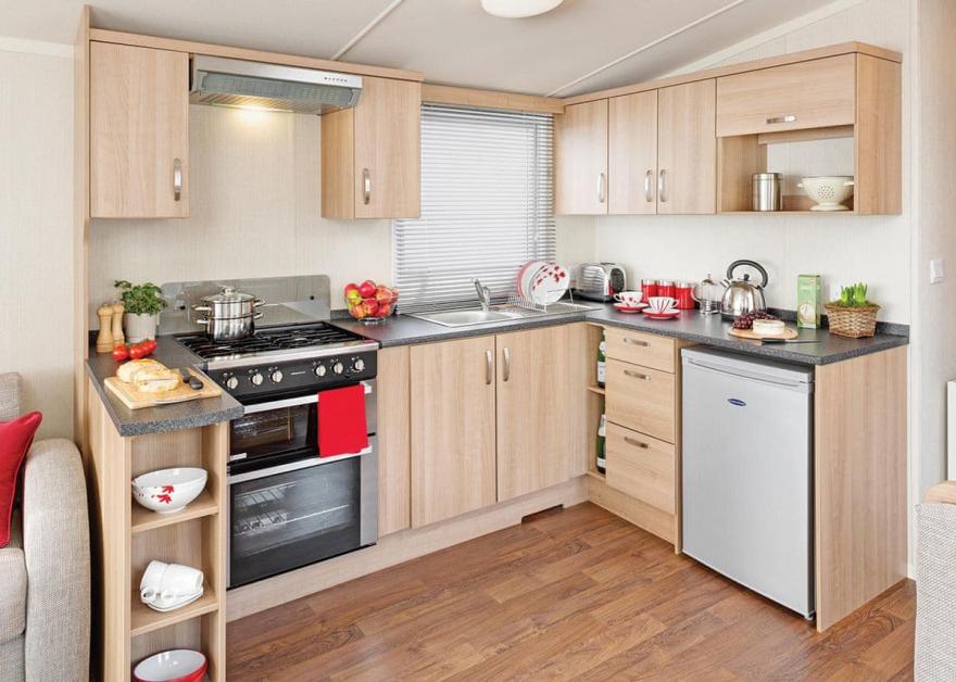 Superior Caravan 2 (Pet)