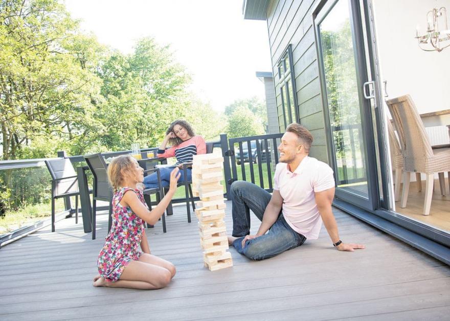 Contemporary 4 Central Living