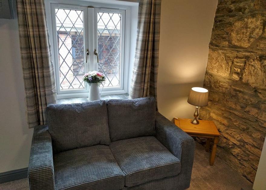 Fox Courtyard Cottage