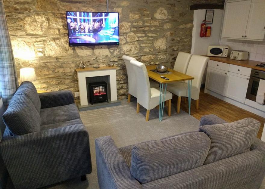 Fox Courtyard Cottage