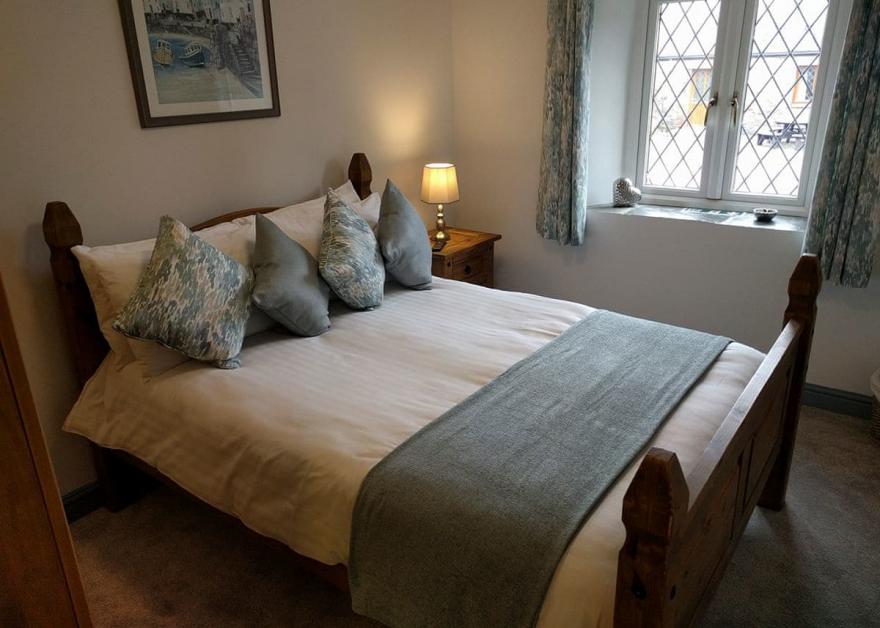 Fox Courtyard Cottage