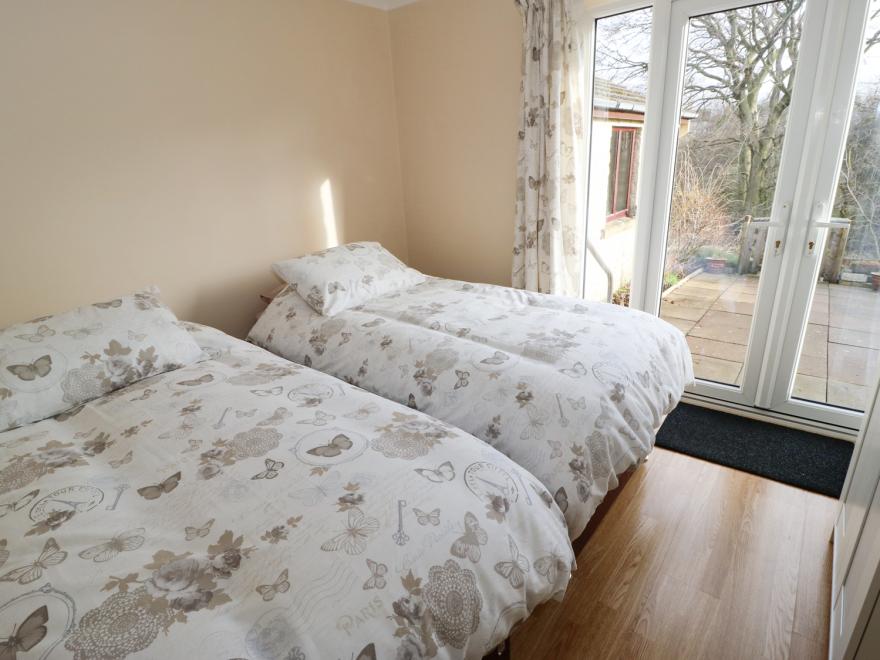 14 Silverlands Close