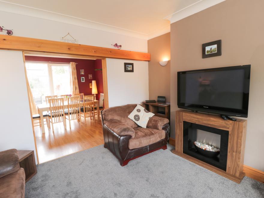 53 Burniston Road