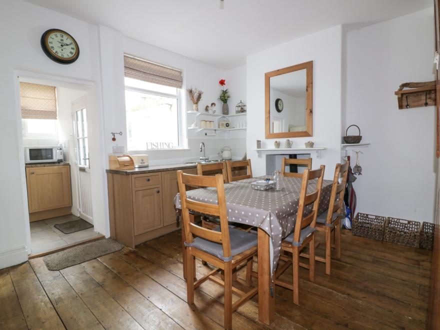 Lowena Cottage