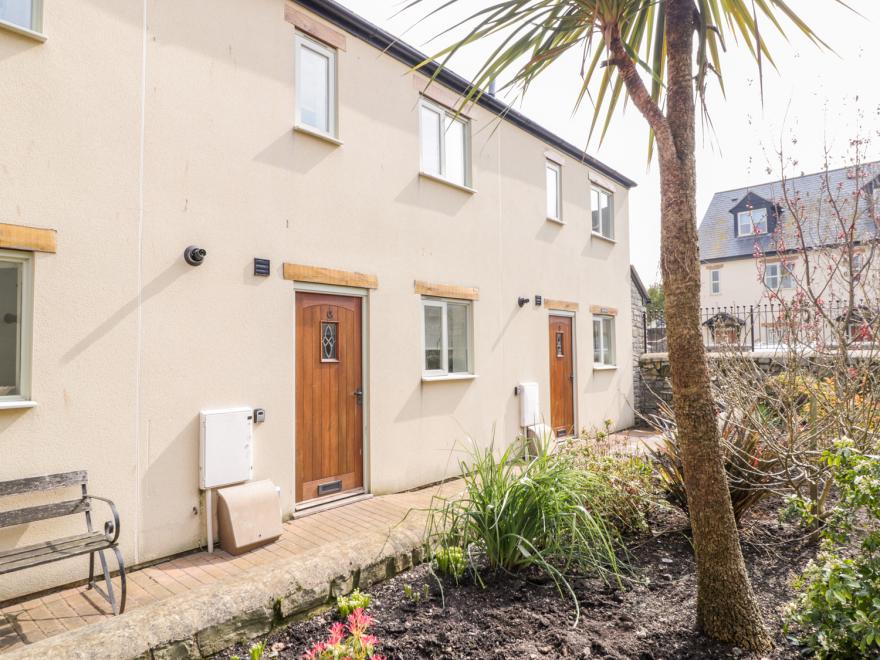 9 Malthouse Court