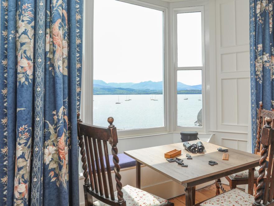 Gadlys House - Waters Edge