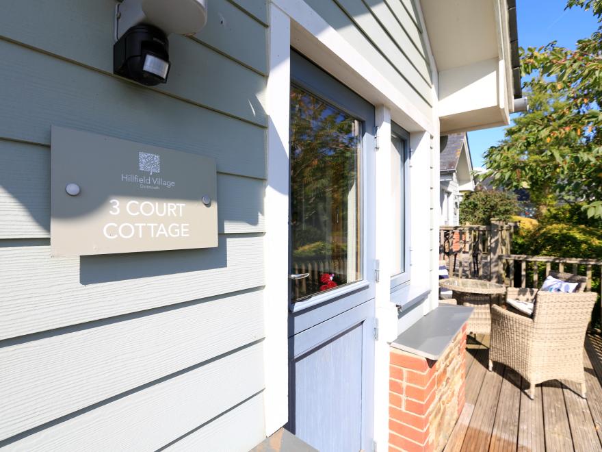 3 Court Cottage, Hillfield Village