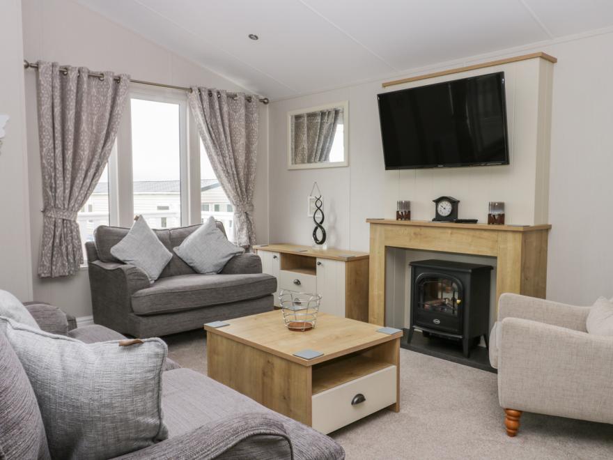 Cayton Pines