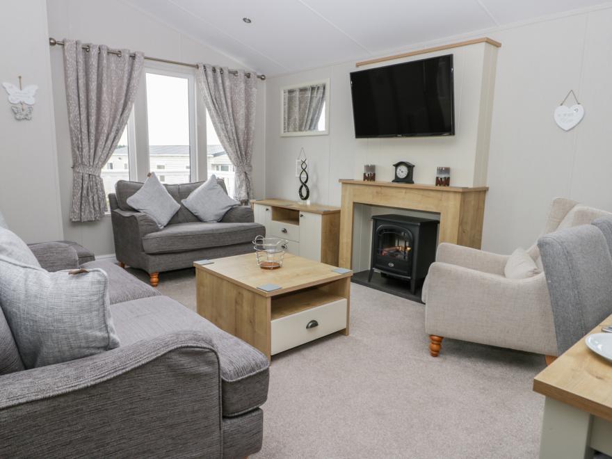 Cayton Pines
