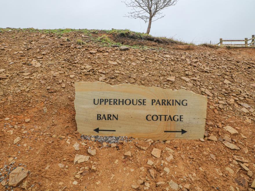 Upper House Barn (Saddleworth)