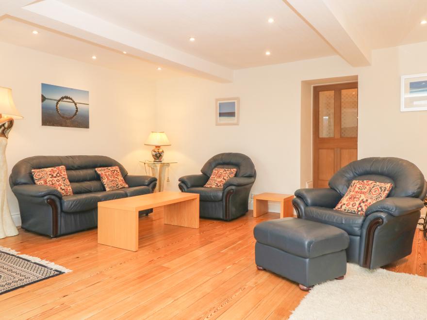 Park Road Apartment