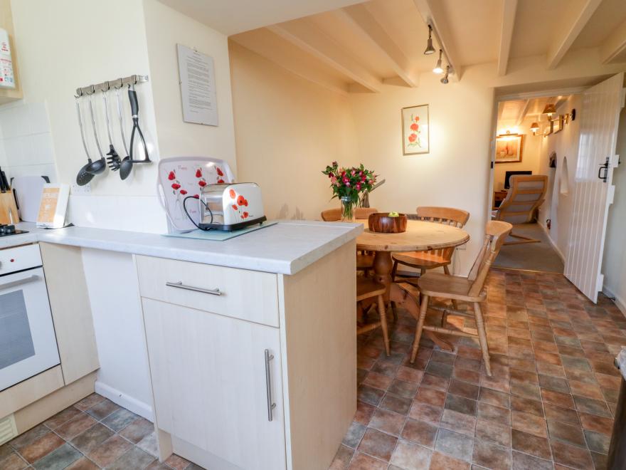 3 Rose Cottages