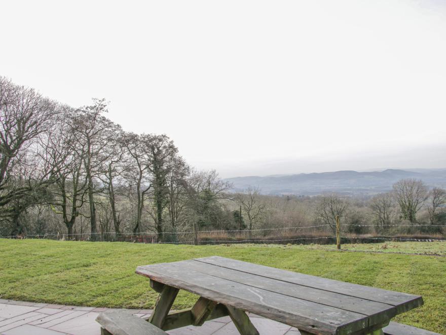 Hillside Lodge