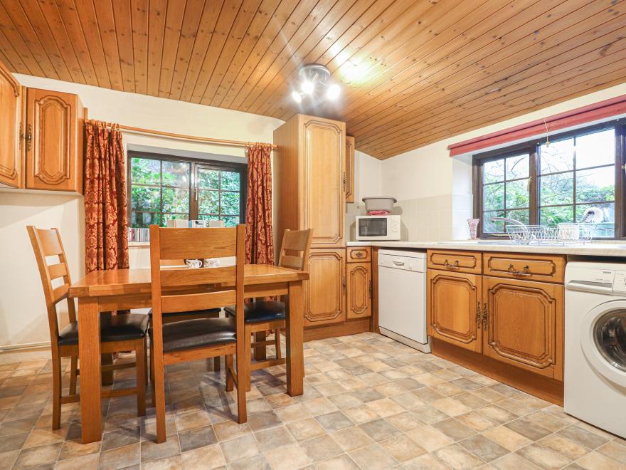 Barn Court Cottage