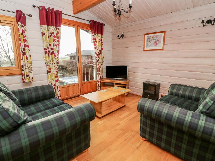 Snowy Owl Lodge