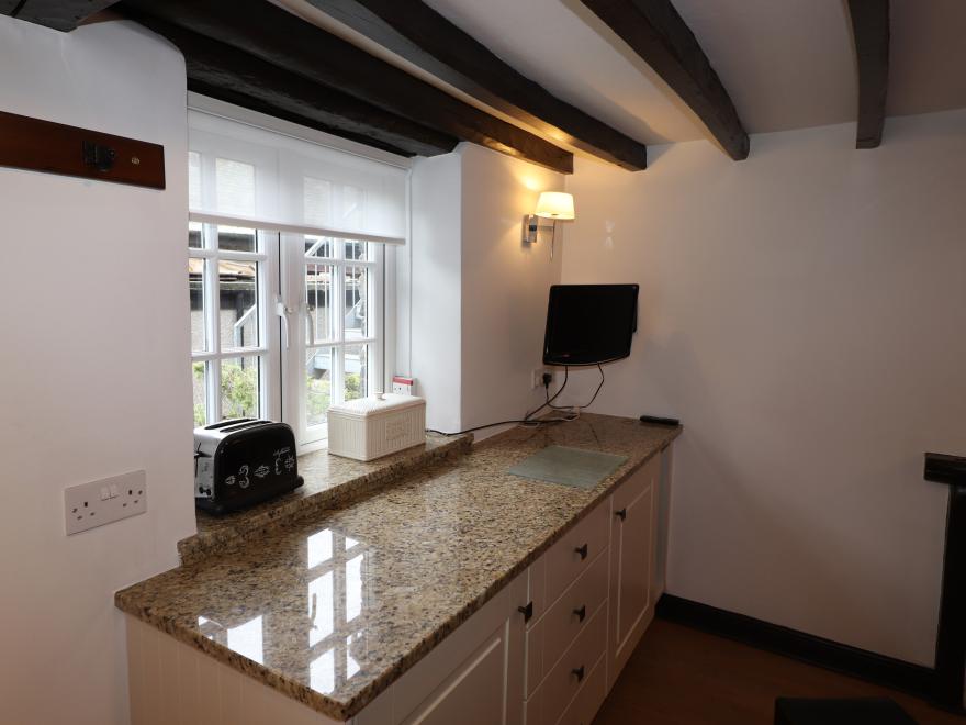 Cobblestone Cottage