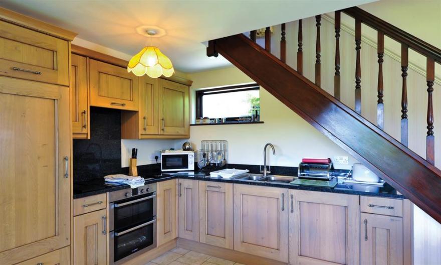 Lakefield Cottage