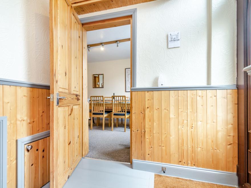 Esklets Cottage