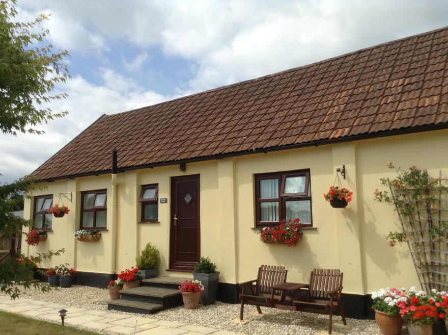 Broadclyst Cottage