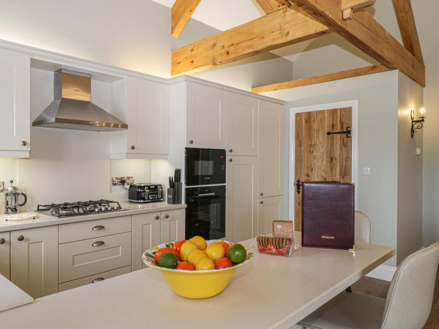 Shipswheel Cottage at Broadings Farm