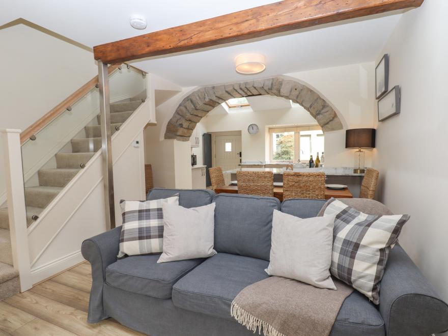1 Grosvenor Farm Cottages