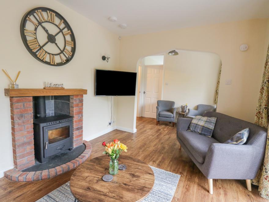 Ger Yr Afon Cottage