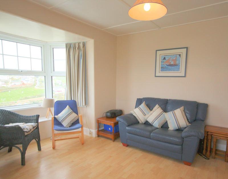 Pinewood Flat 5