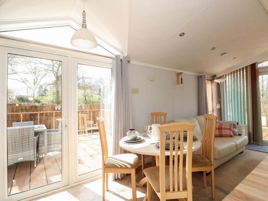109 Pentney Lakes