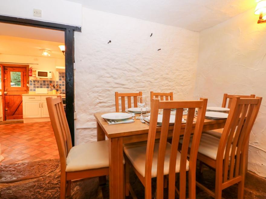 Honeysuckle Cottage