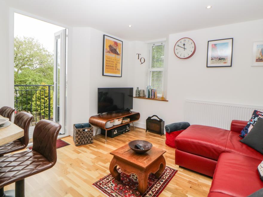 Apartment 4 10 Somers Court