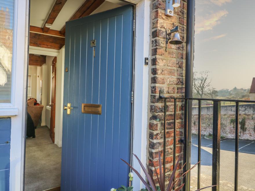1 Rodgers Mews