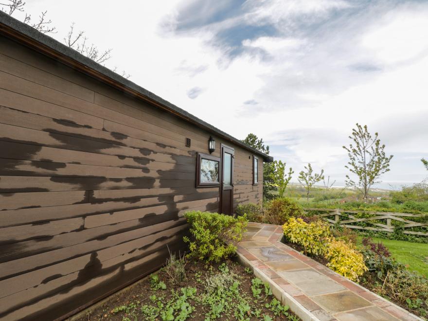 Holly Lodge
