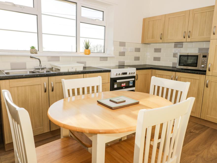 1 Woodhouse Cottages