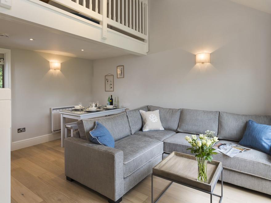 5 Keeper's Cottage, Hillfield